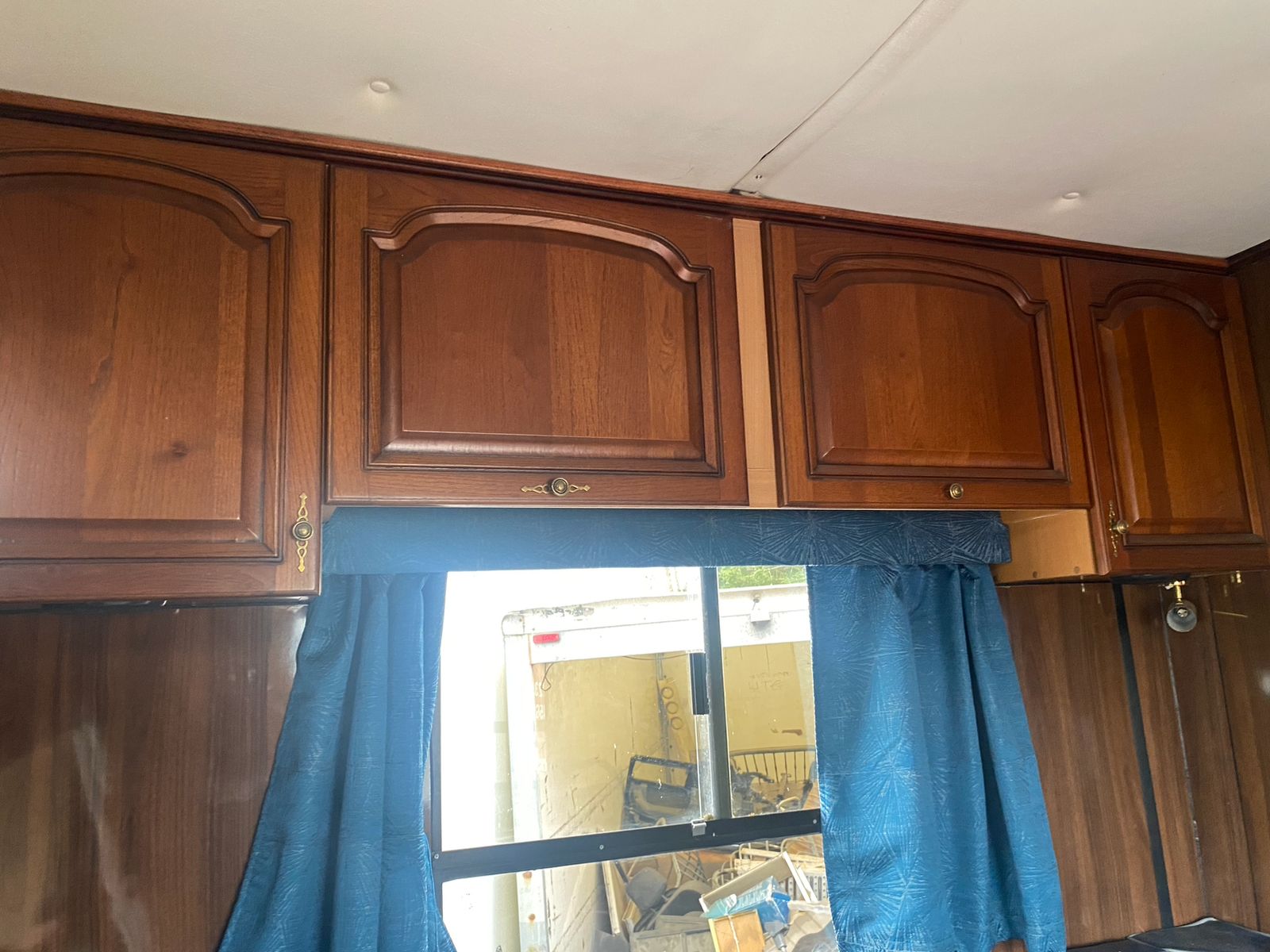 
								lovel Volvo FM 18tn Horsebox full									