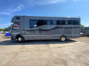 lovel Volvo FM 18tn Horsebox